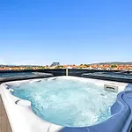 Apartamento 3 Bedroom Amazing In