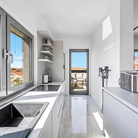 3 Bedroom Amazing In * 보디체