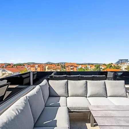 3 Bedroom Amazing In Apartament Vodice