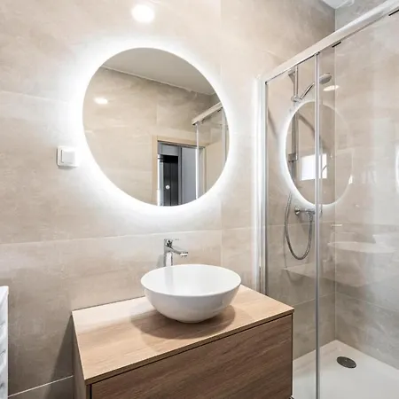 3 Bedroom Amazing In 아파트 *