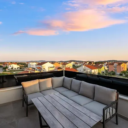 Apartament 3 Bedroom Amazing In Vodice