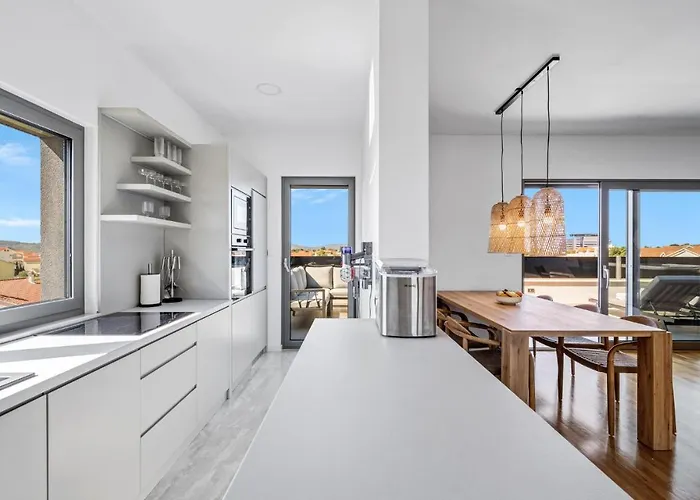 3 Bedroom Amazing In דירה וודיצה