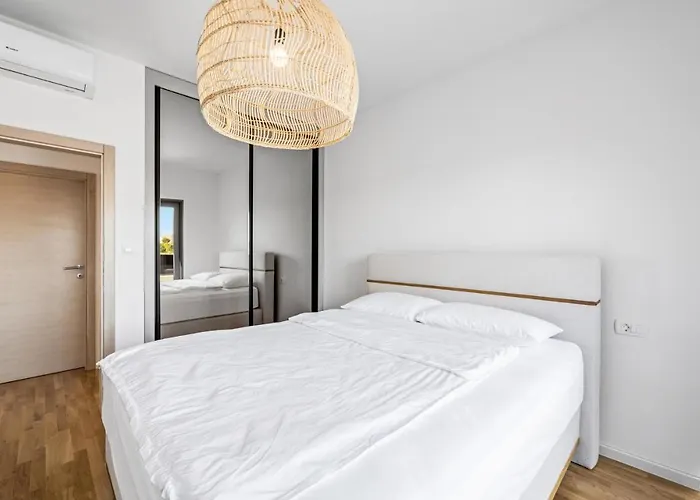 3 Bedroom Amazing In דירה וודיצה