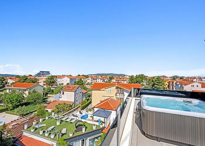 3 Bedroom Amazing In דירה *