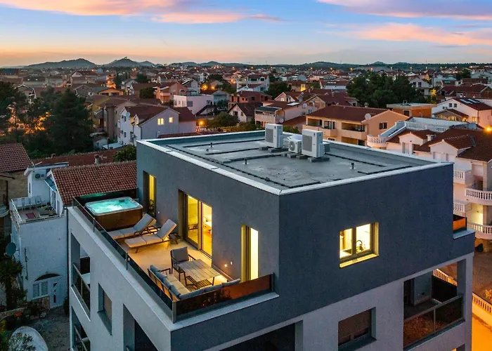 3 Bedroom Amazing In דירה *